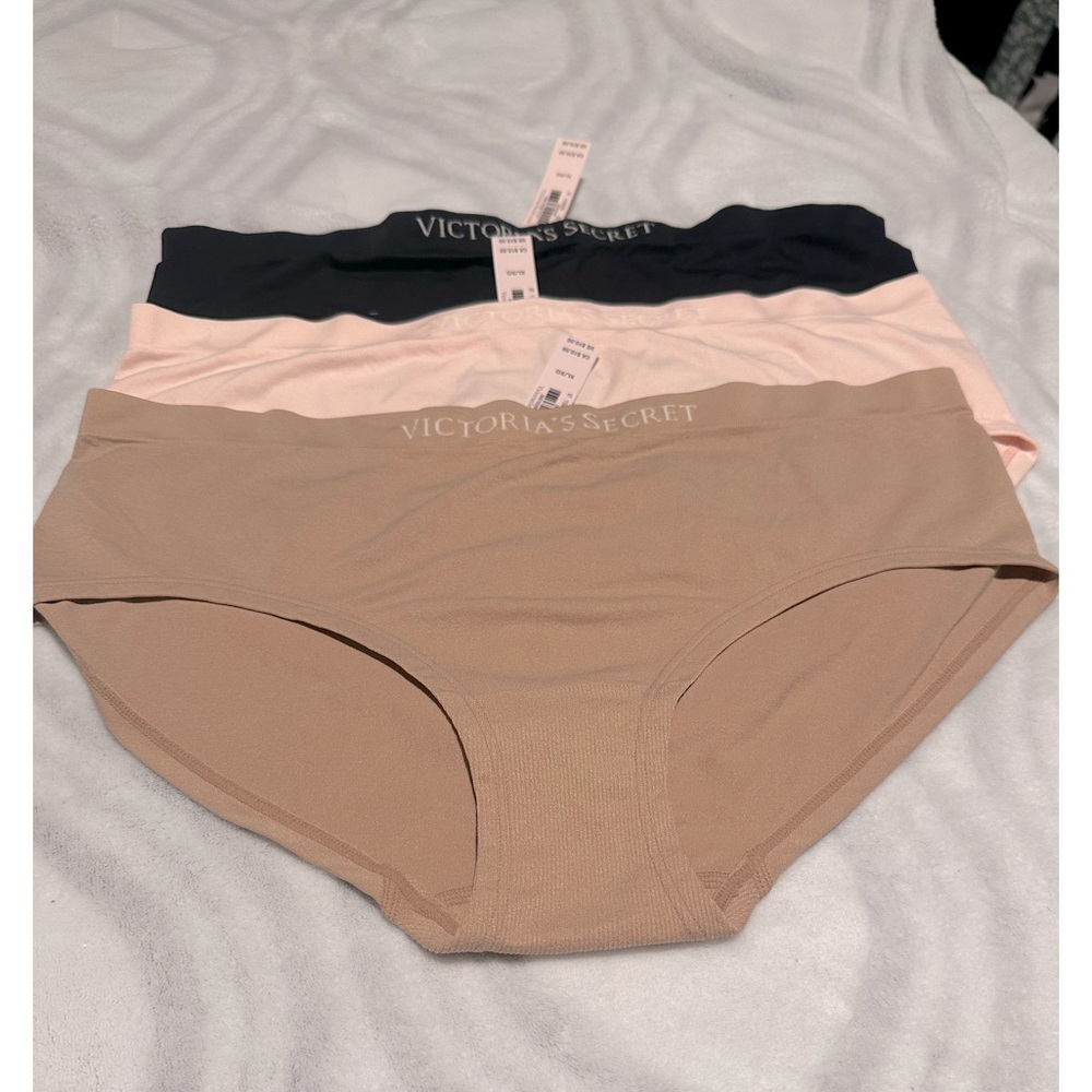 Women’s VS hip hugger/hipster panties